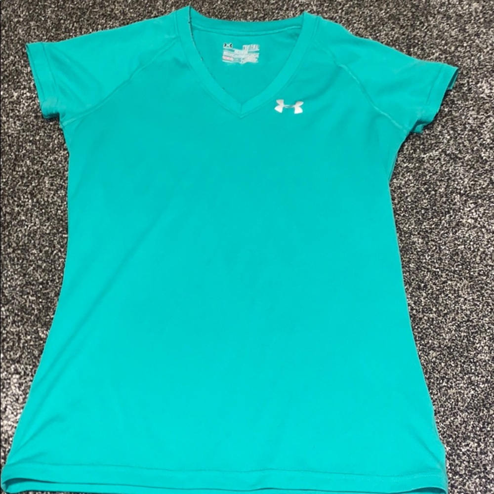Under Armour t shirt